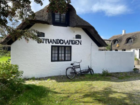 Hotel Strandgaarden, Vesterø Havn